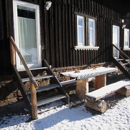 Ferienhaus Anno Dazumal, Wie Zu Oma'S Zeiten Apartamento Klingenthal Exterior foto