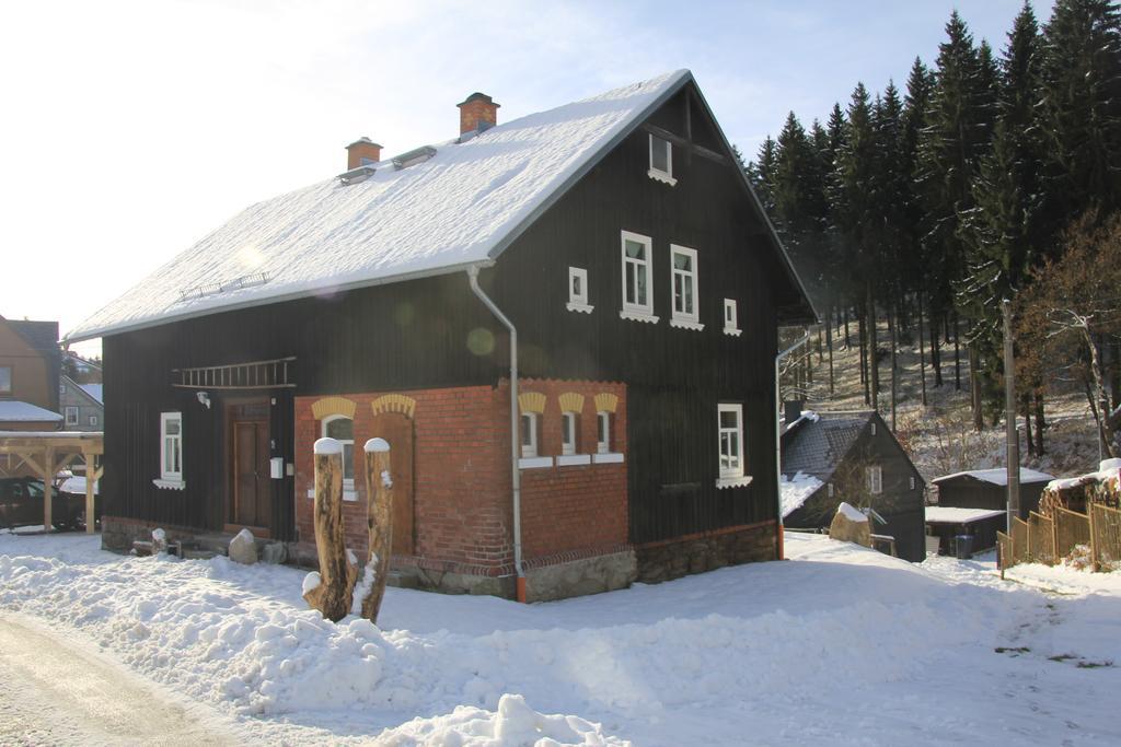 Ferienhaus Anno Dazumal, Wie Zu Oma'S Zeiten Apartamento Klingenthal Quarto foto